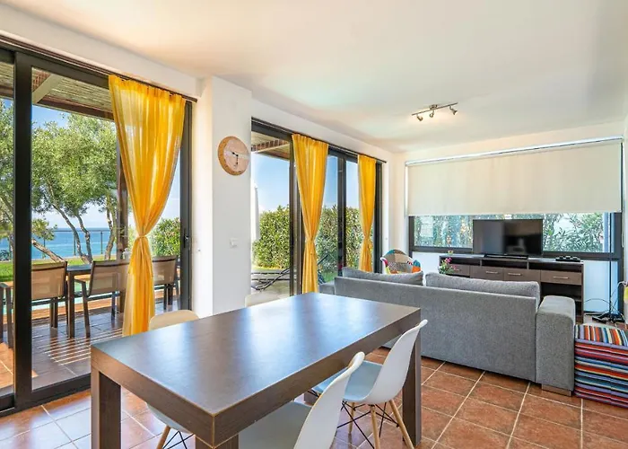 Kalma Ena Nea Moudania