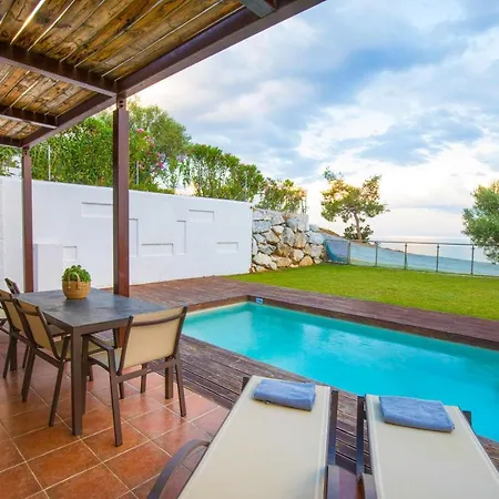 Kalma Ena * Nea Moudania